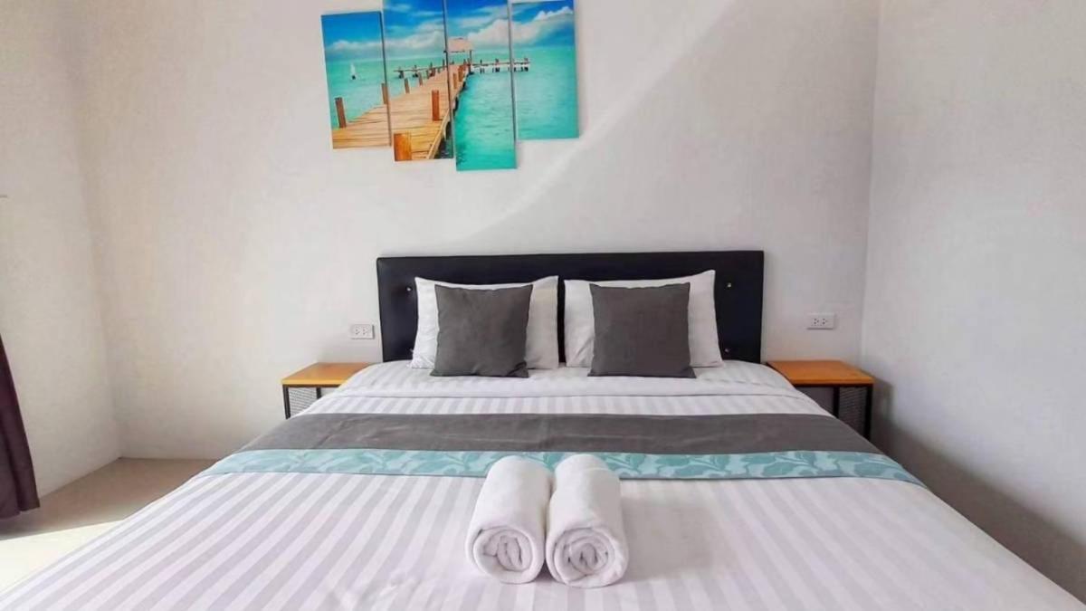 The Phu Resort Pran Buri Exteriör bild