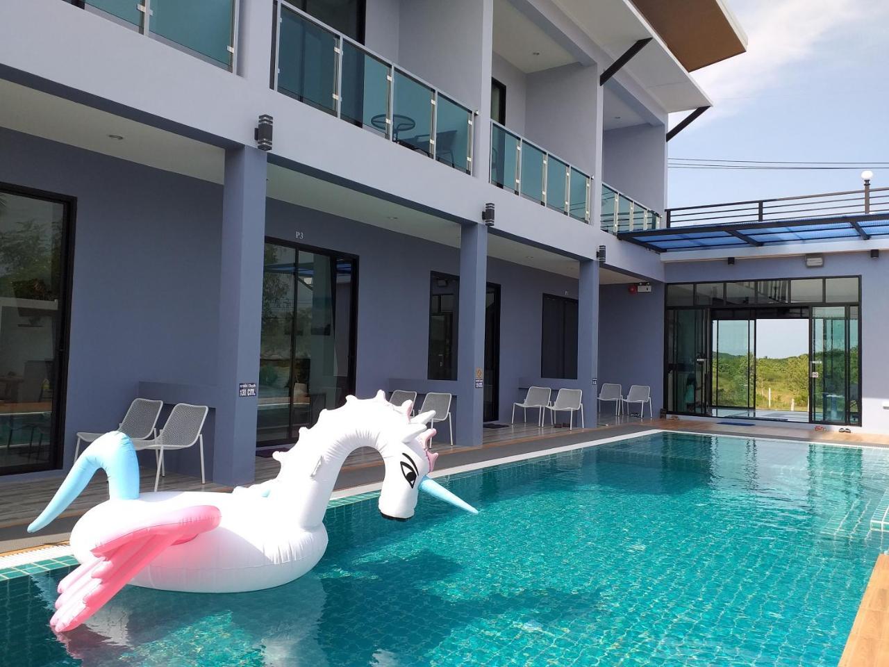 The Phu Resort Pran Buri Exteriör bild